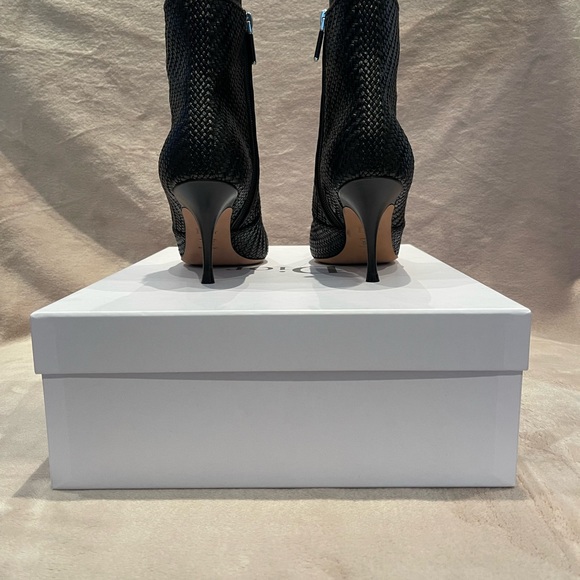 Black Christian Dior boots! Size 37🖤 - Picture 8 of 13